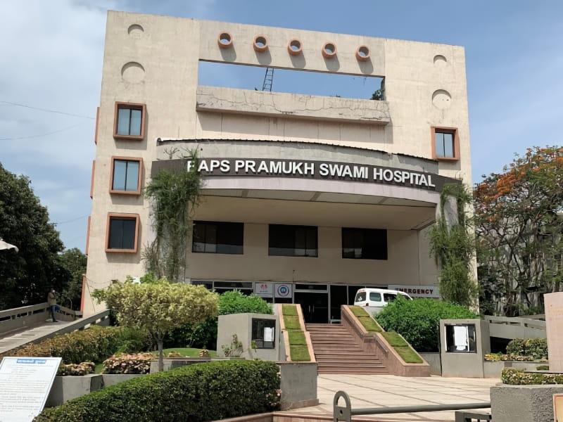 BAPS Pramukh Swami Hospital - Best Cancer Hospital In Surat India