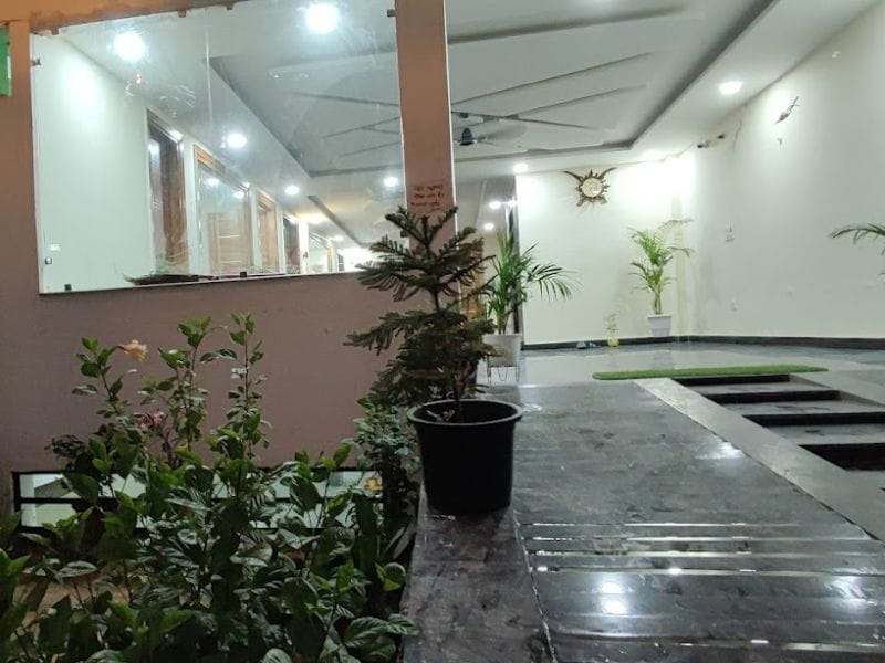 Quality Elder Homes - Charitable Old Age Home In Noida