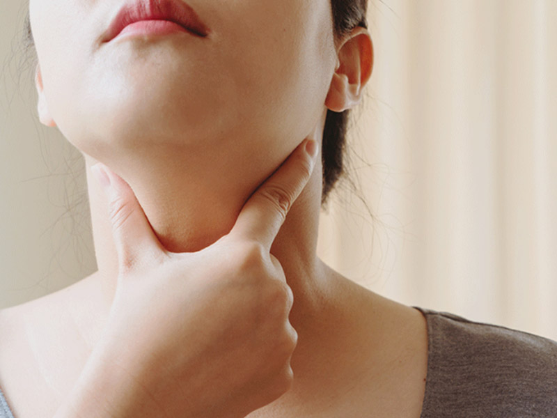 महिलाओं में थायराइड कैंसर के लक्षण