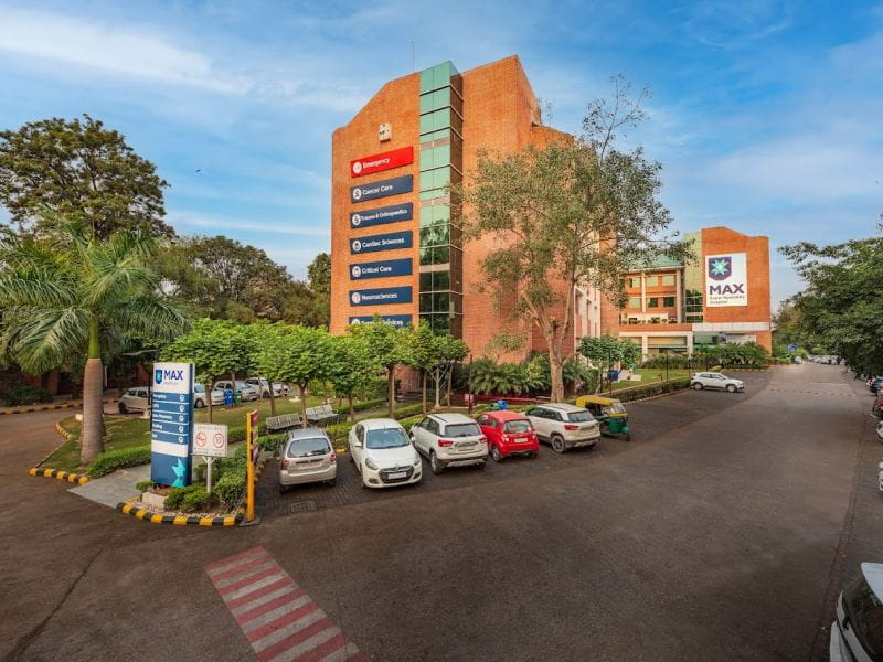 Max Super Specialty Hospital, Mohali - Best Cancer Hospital In Punjab