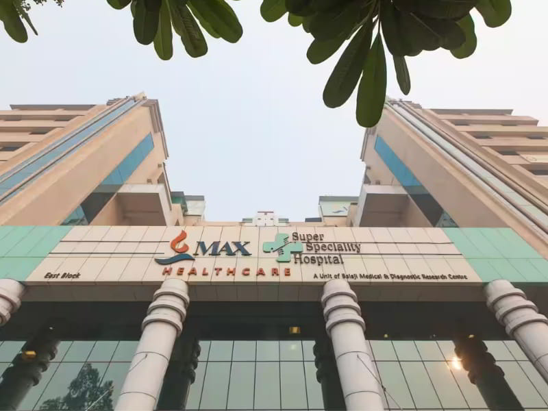 Max Super Speciality, Patparganj - NICU Charges Per Day In Delhi