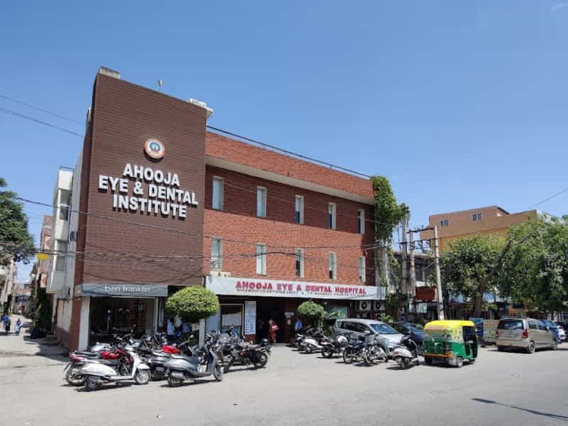 Ahooja Eye & Dental Institute - Best Eye Hospital In Gurgaon Haryana