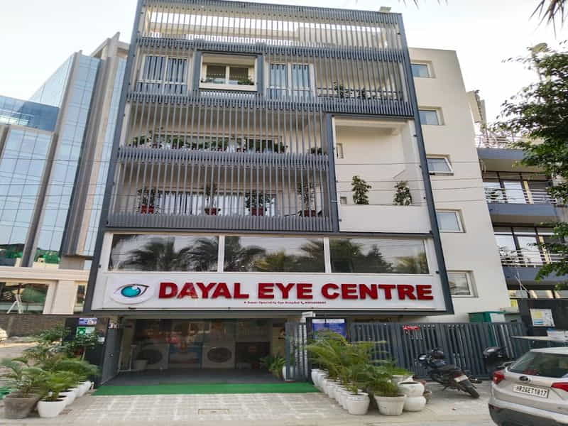 Dayal Eye Centre - Top 10 Eye Hospital In Gurgaon