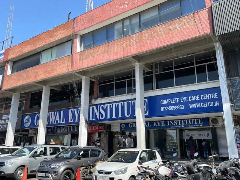 Grewal Eye Institute - Best Eye Hospital In Chandigarh