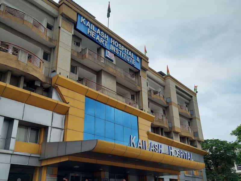 Kailash Hospital & Heart Institute - Top 10 Eye Hospital In Noida