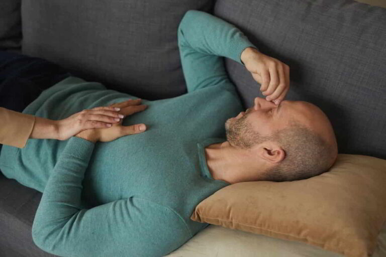 Migraine Meaning In Hindi