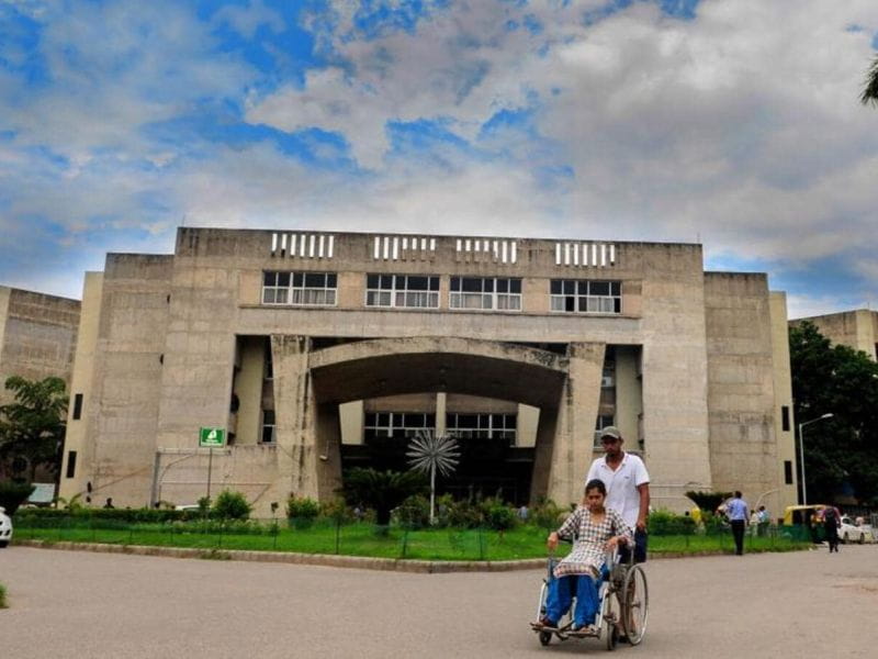 Post Graduate Institute of Medical Education and Research (PGIMER), Chandigarh - Top 10 Hospital In India Government